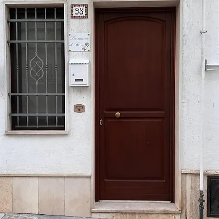 住宿加早餐酒店 La Maison De Rose 奥斯图尼